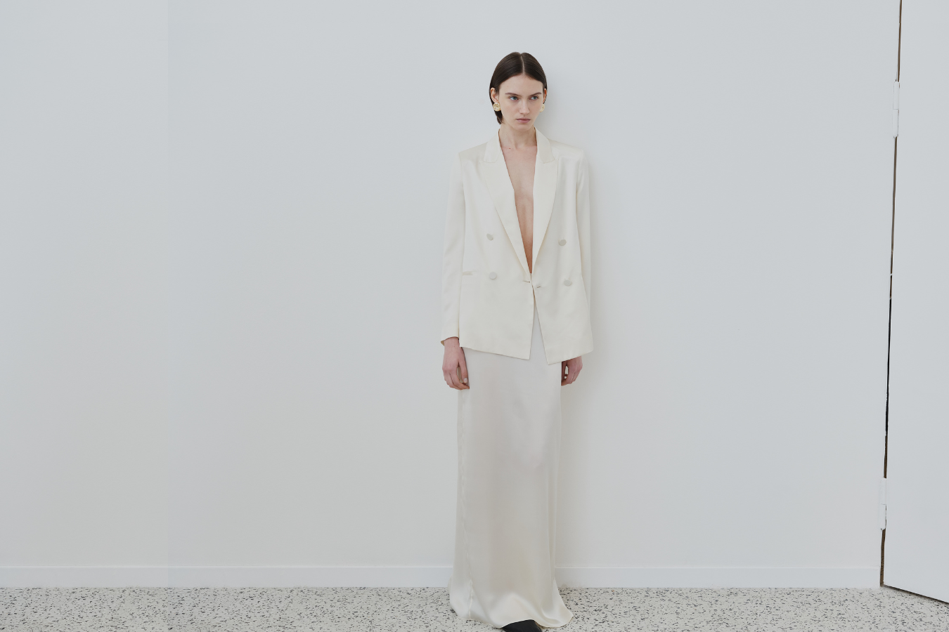 Back to Routine: The Timeless Wardrobe for September