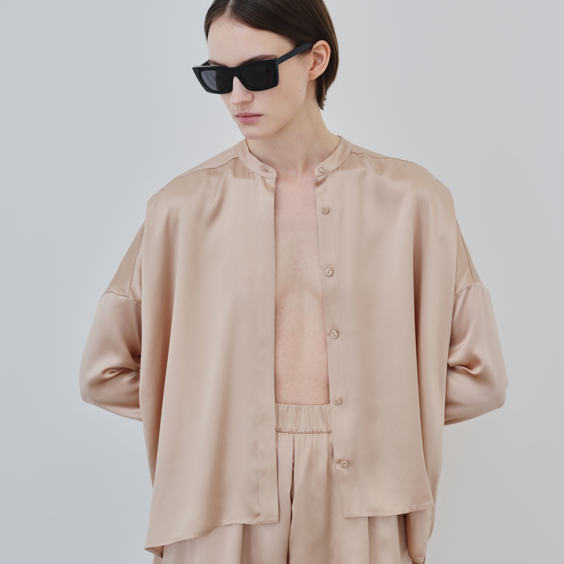 Cover image of the shirt collection featuring Tate shirt and Hani shorts in Earth organic silk — sustainable womenswear by HERTH