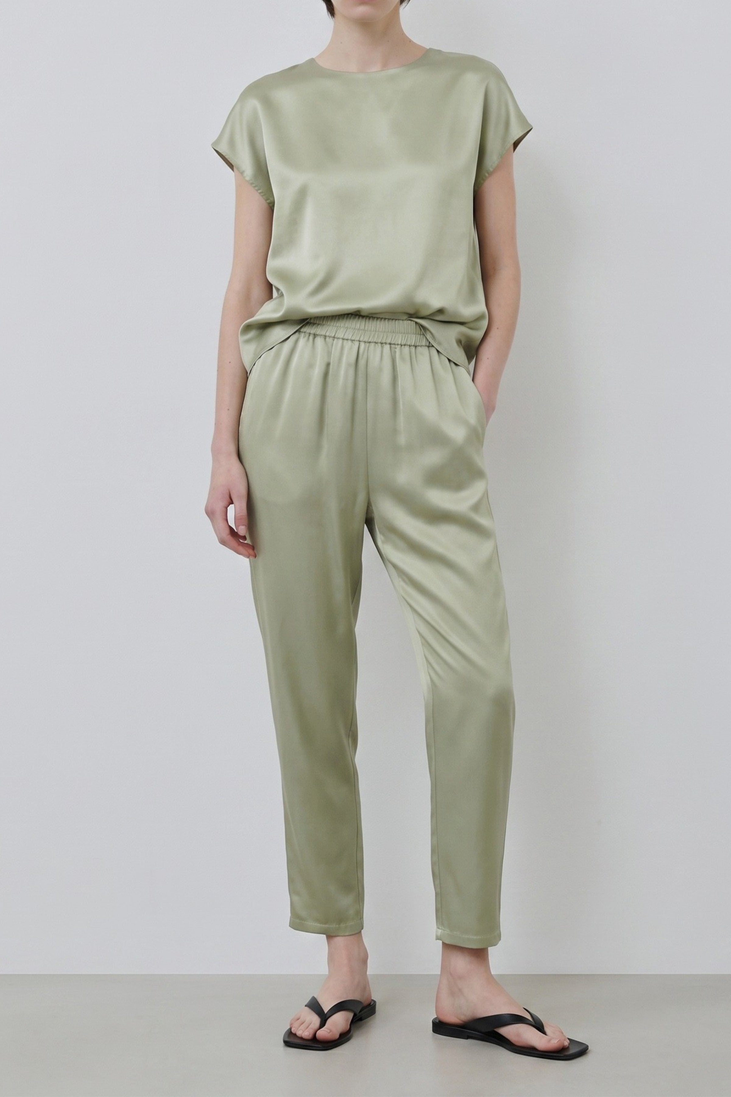 Organic silk outfit with tea tone short sleeve top and matching trousers, made in Italy