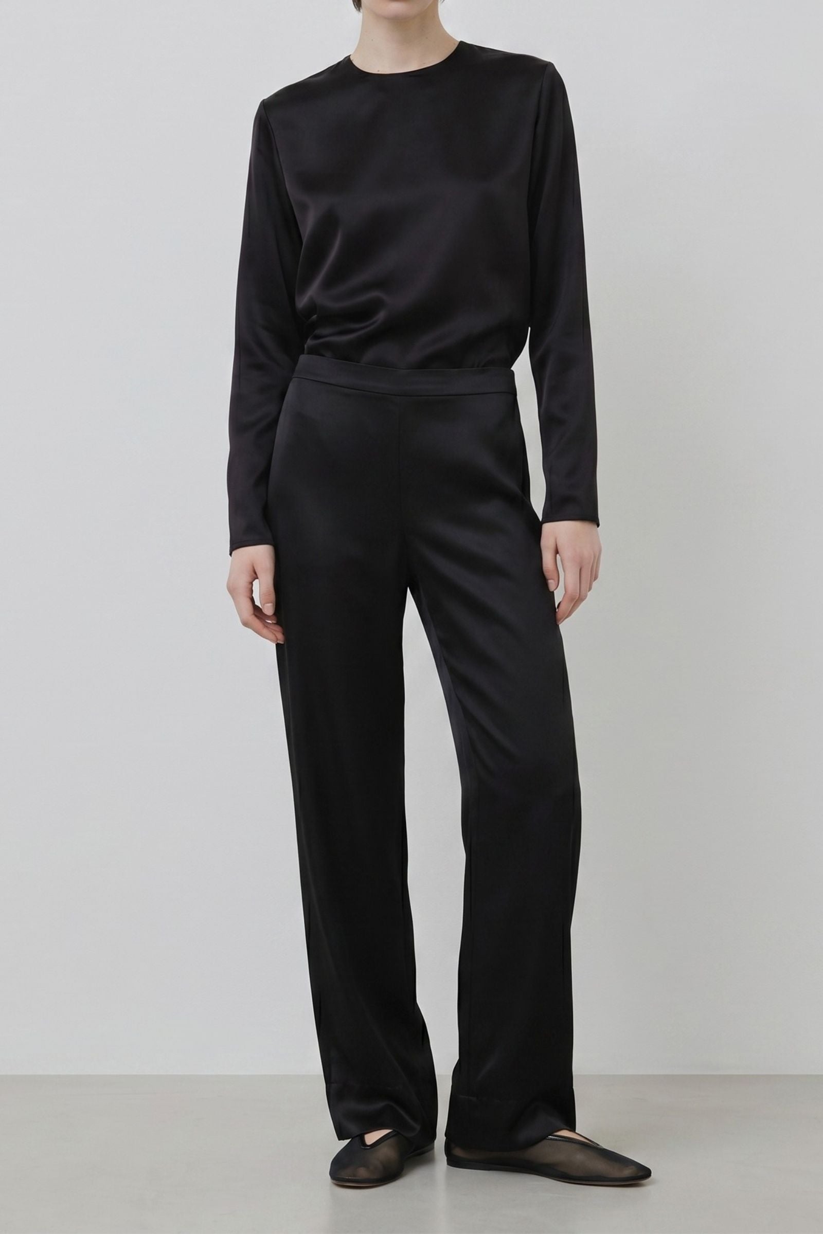 Organic silk outfit with black long sleeve bodysuit and wide leg trousers, made in Italy