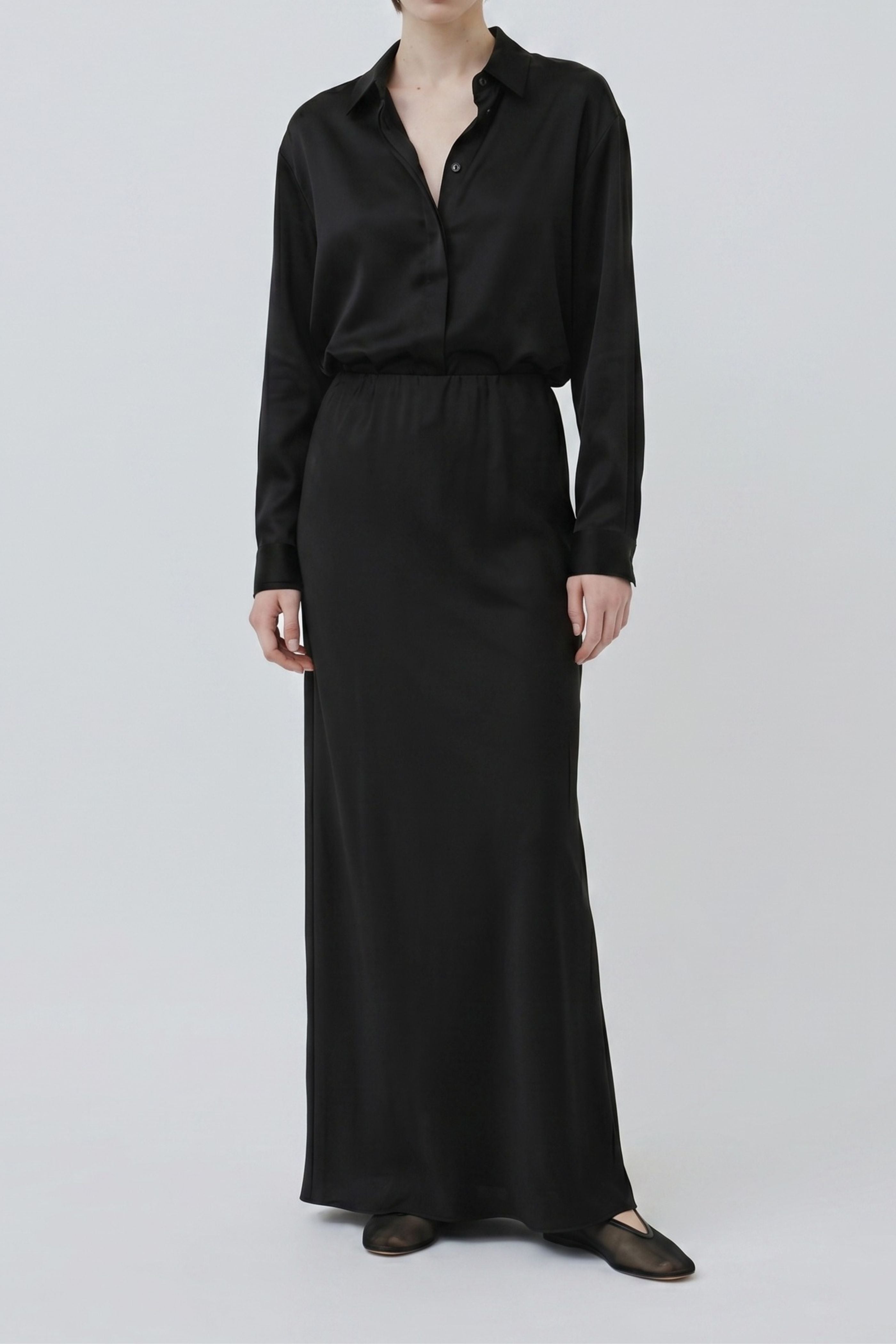 Organic silk Tilde shirt and Nilde skirt in black, full-length view with fluid silhouette and soft drape