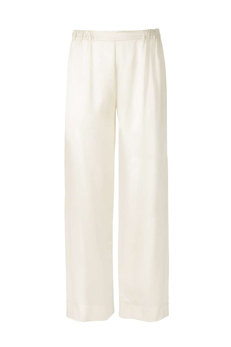 Zeno wide-leg pants in Almond — crafted from GOTS-certified organic silk, featuring minimal tailoring and effortless elegance, sustainable womenswear by HERTH.