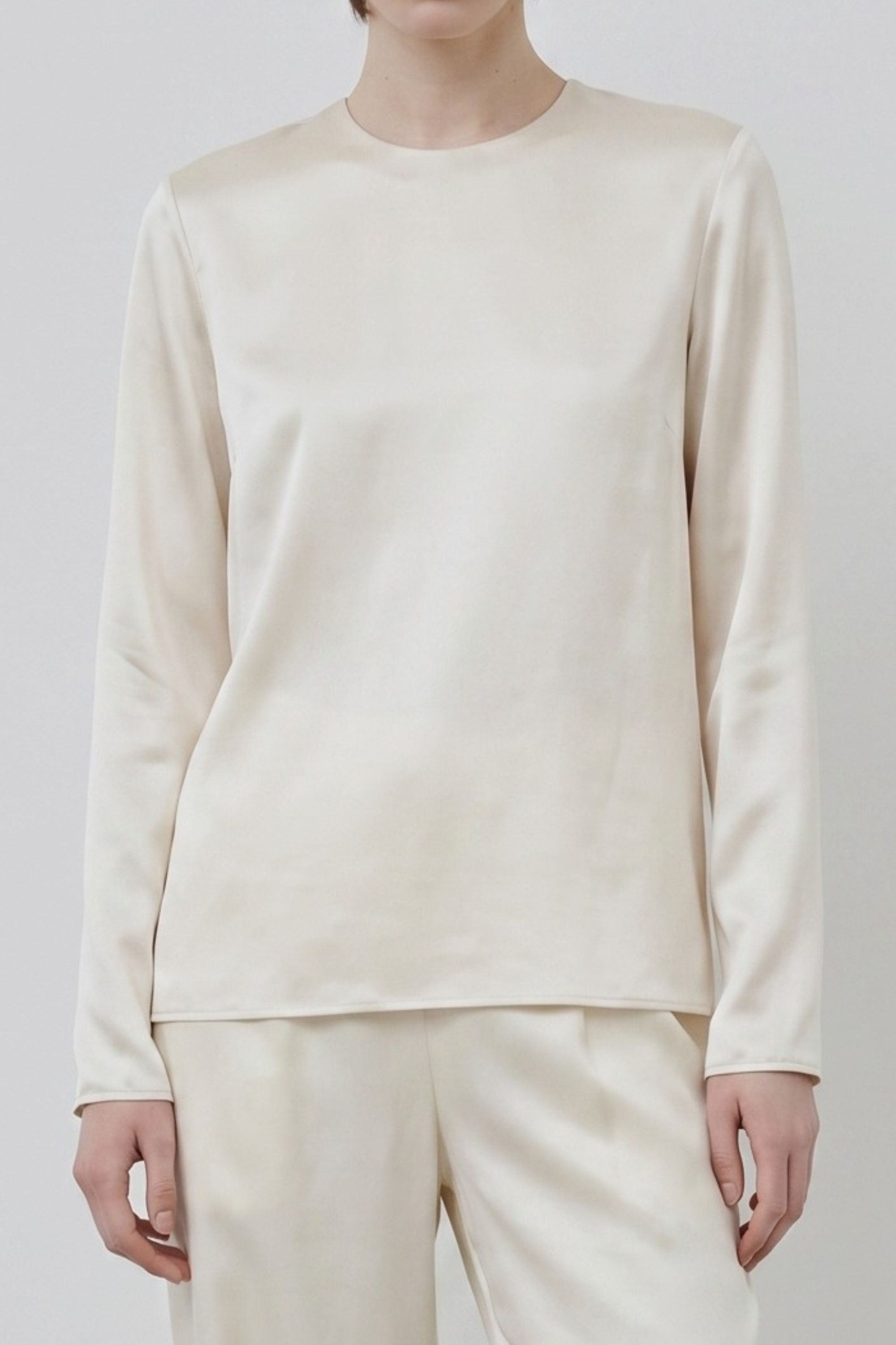 Organic silk outfit with almond long sleeve top and wide leg trousers, made in Italy