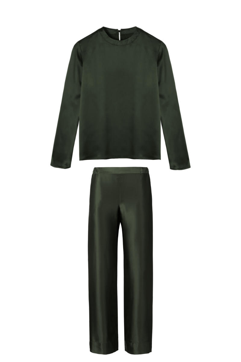 Andie t-shirt and Zeno pants in green organic silk – sustainable minimal womanswear set by HERTH