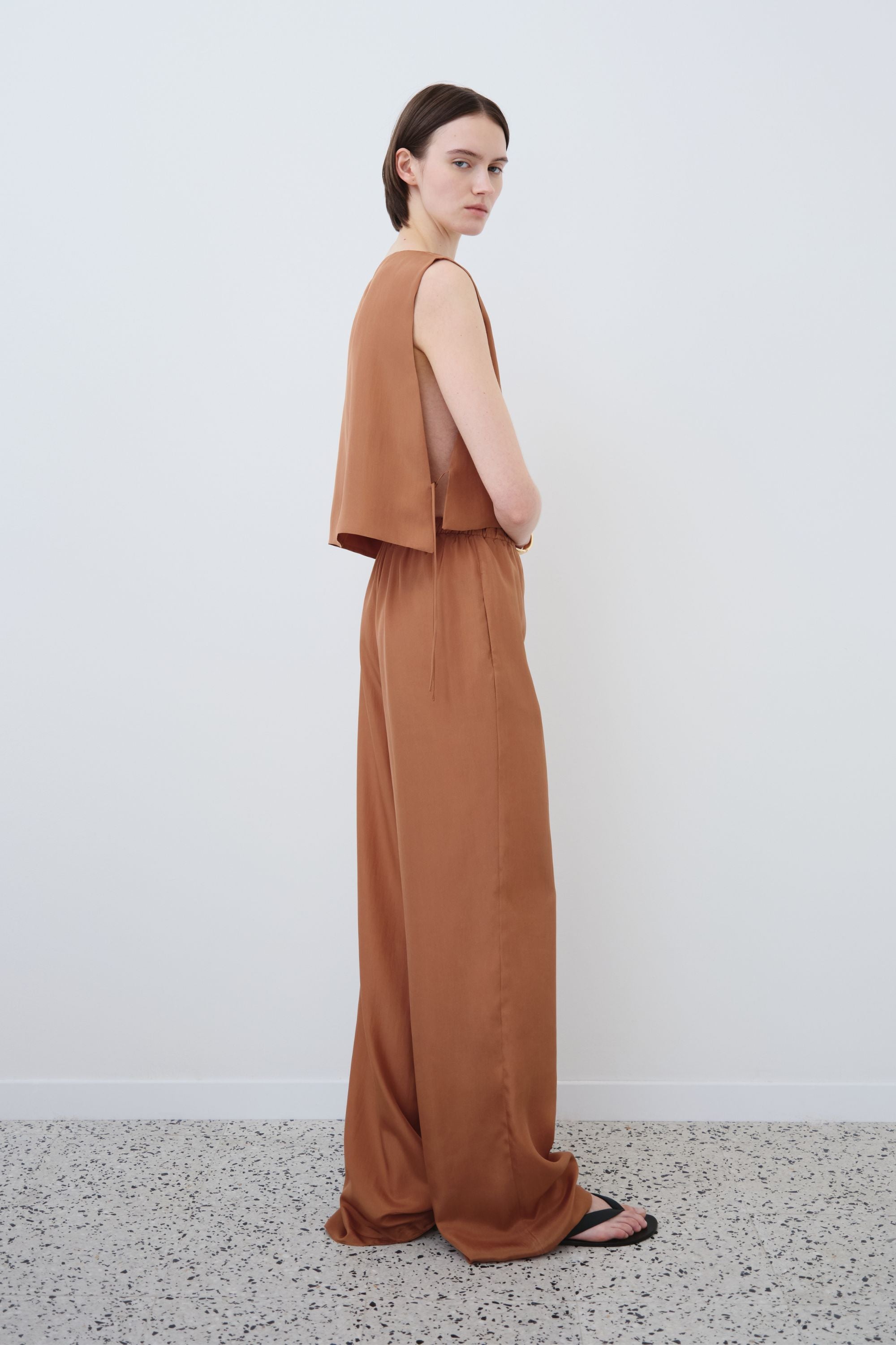 Side view of organic habotai silk top and trousers set in earth tone, Ariel top and Jody trousers made in Italy