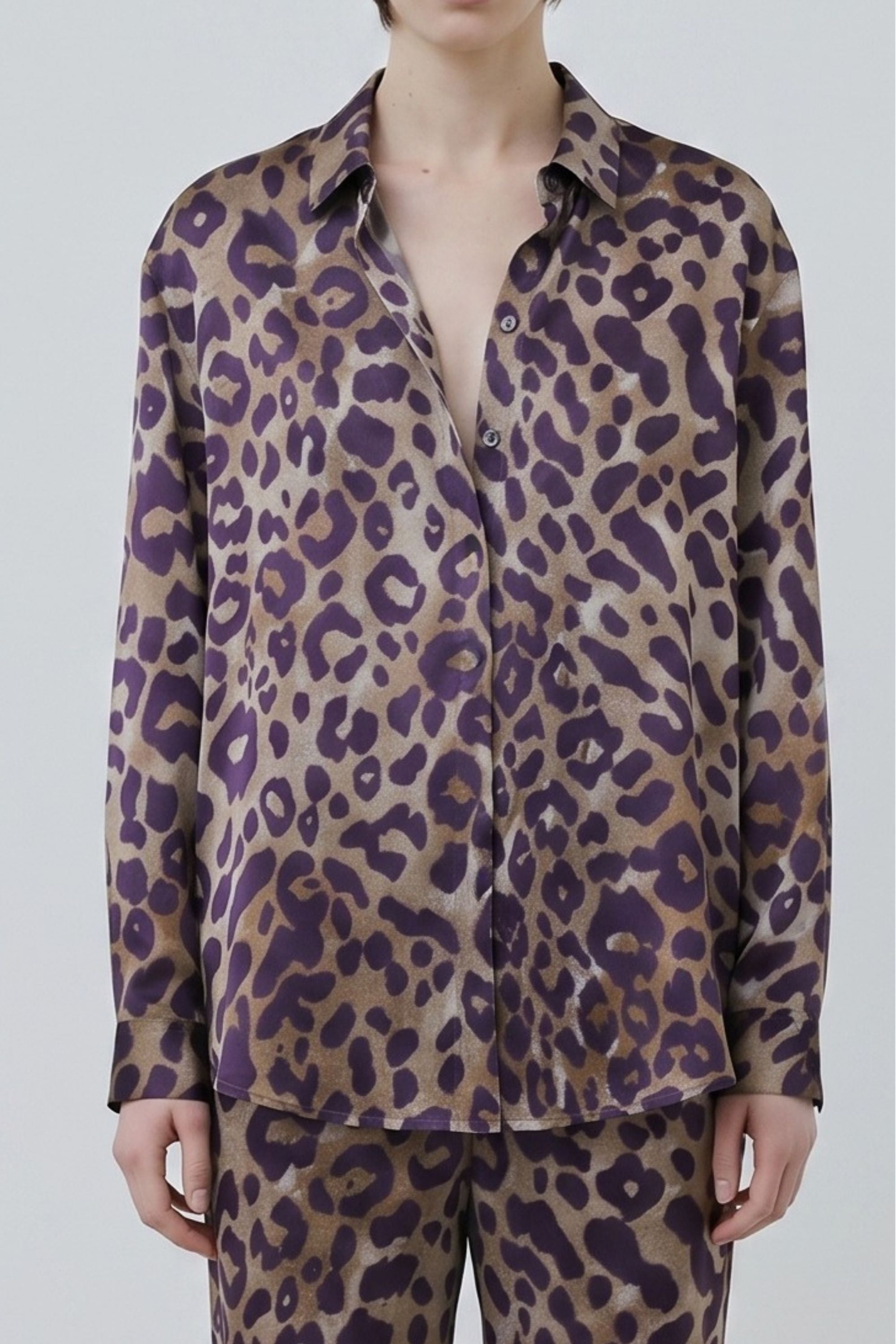 Leopard print organic silk set detail, smooth texture and fluid drape, crafted in Italy