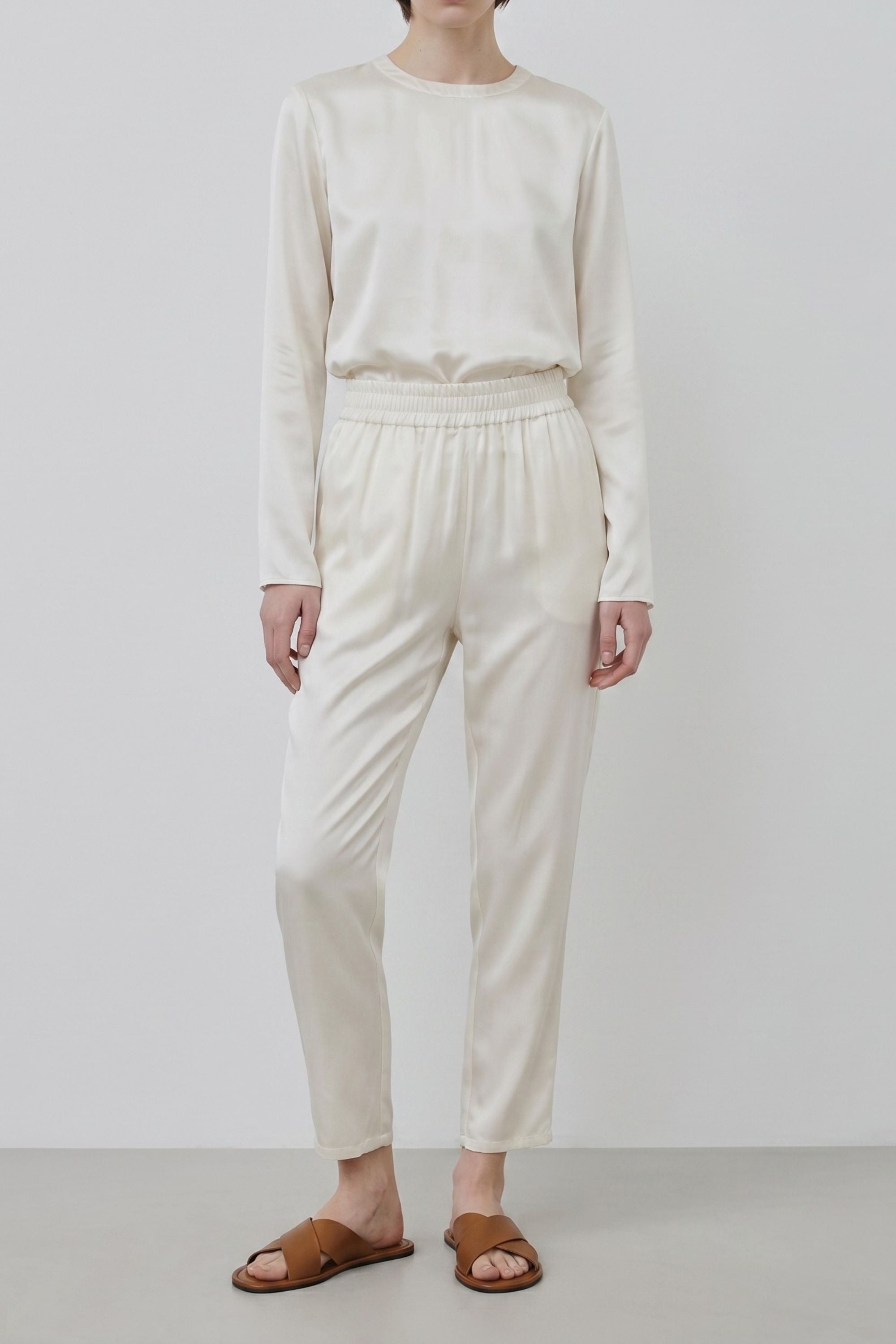 Organic silk Andie top paired with Roy trousers in ivory, crafted in Italy, full look