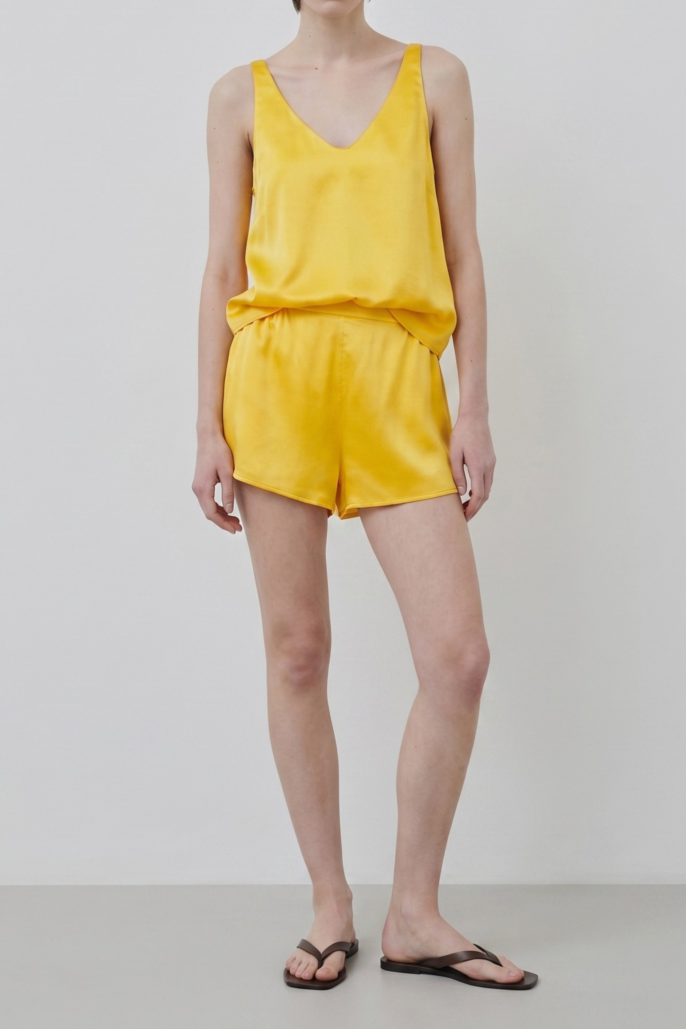 Organic silk outfit with mango tank top and matching shorts, made in Italy
