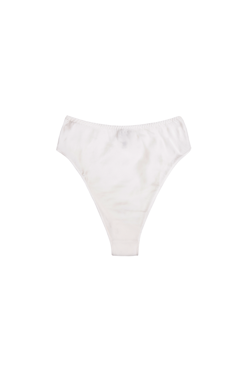 High-rise panty in GOTS-certified organic silk, color Ivory – sustainable lingerie by HERTH